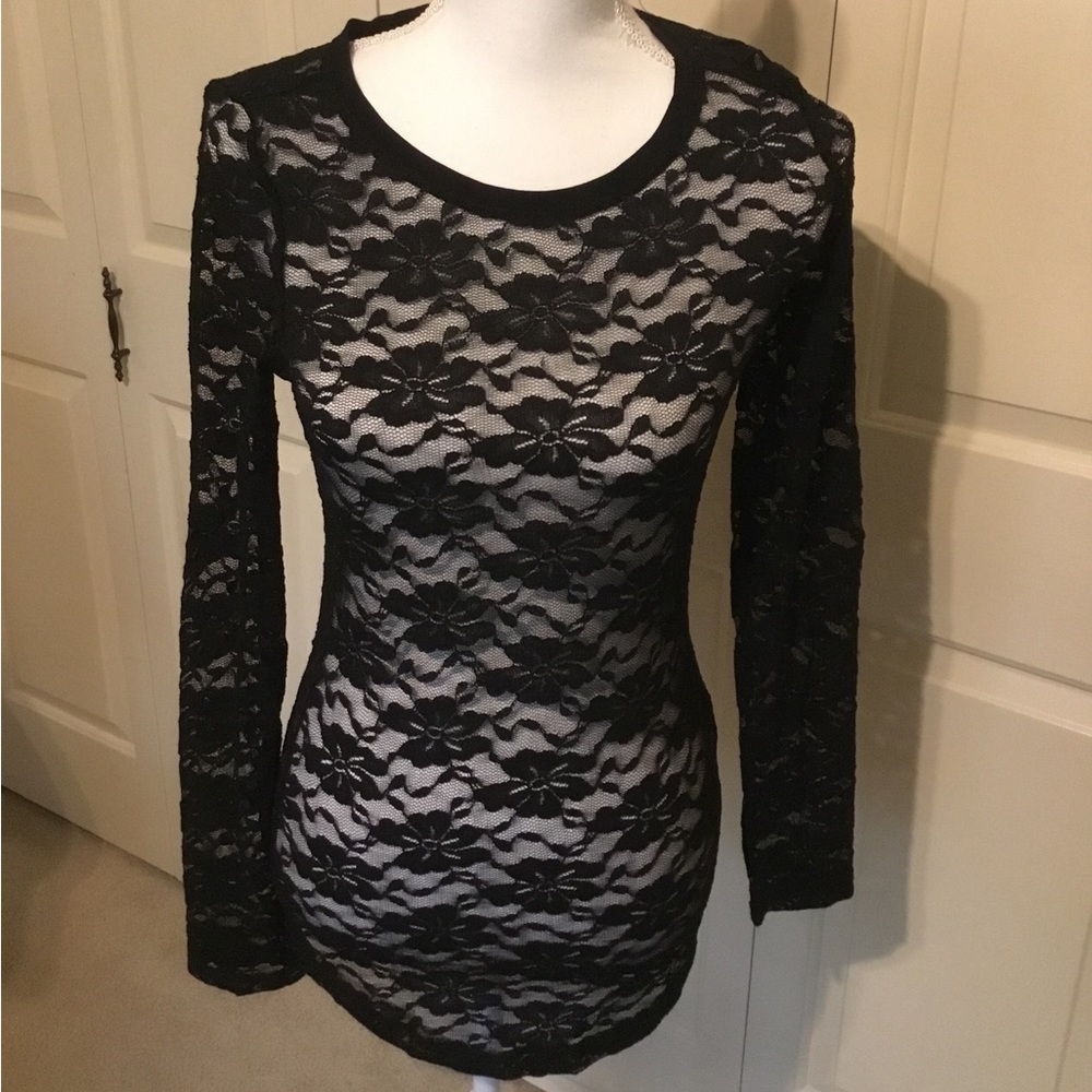 FOREVER 21 LONG SLEEVE LACE SHEER TOP SIZE LARGE